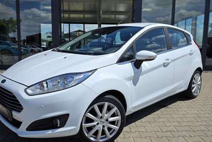 Ford Fiesta 123.000 km 7.499 &euro; Damme 49401