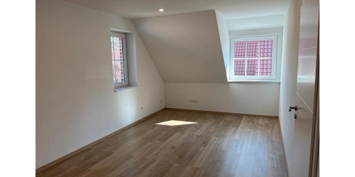 Erdgeschoßwohnung Delmenhorst Bungerhof - 4 Zimmer, 119 m&sup2;, 1.300&euro; | Angebot:26033133