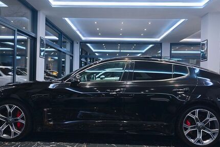 Kia Stinger 124.874 km 18.850 &euro; Denkingen 78588