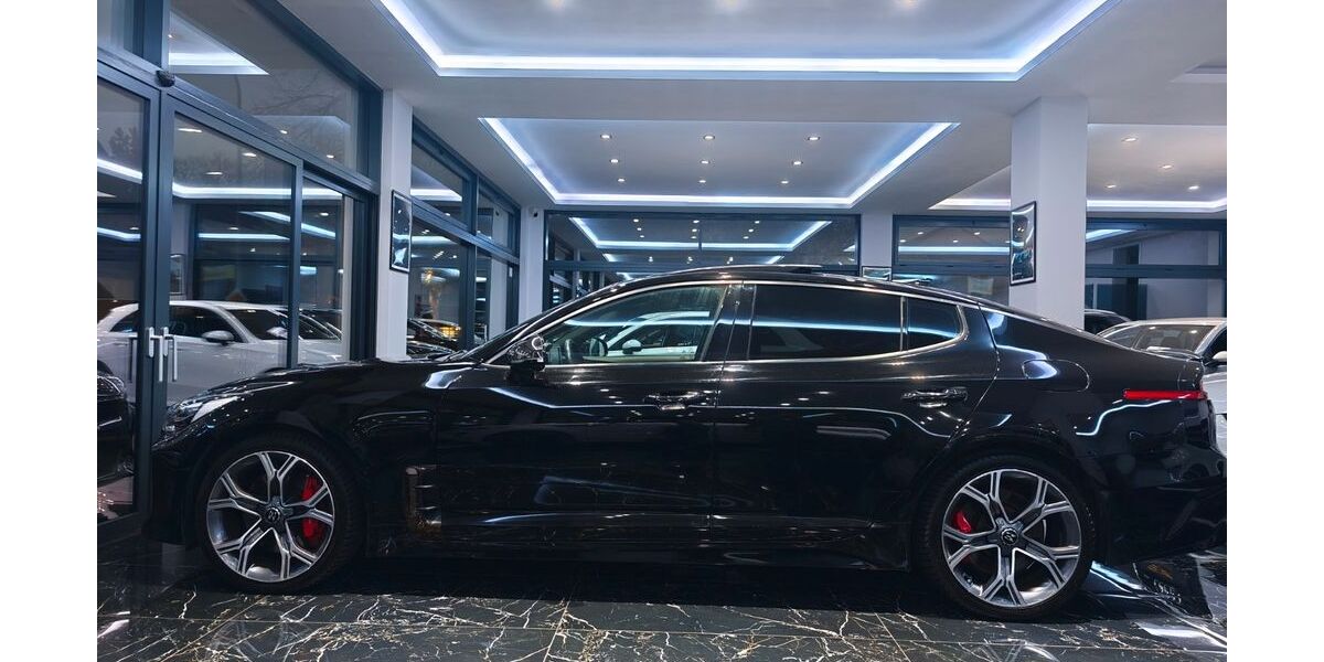 Kia Stinger 124.874 km 18.850 &euro; Denkingen 78588