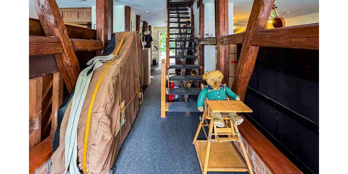Mehrfamilienhaus, Wohnhaus Magdeburg Sudenburg - 9 Zimmer, 280 m&sup2;, 400.000&euro; | Angebot:26244796