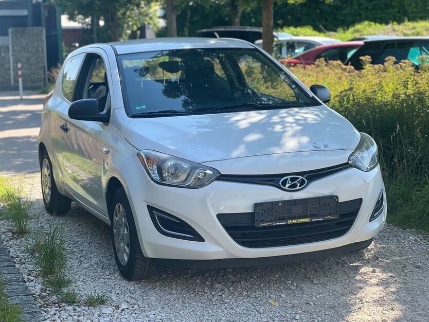 i20