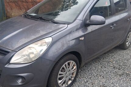 Hyundai i20 88.866 km 1.800 &euro; Elmshorn 25335