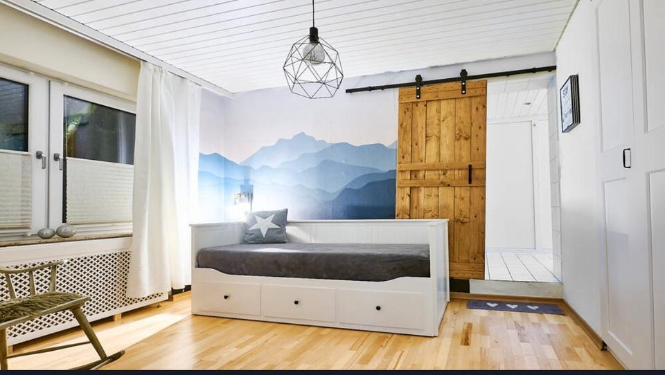 Einfamilienhaus Detmold Hiddesen - 8 Zimmer, 225 m&sup2;, 459.000&euro; | Angebot:26530242