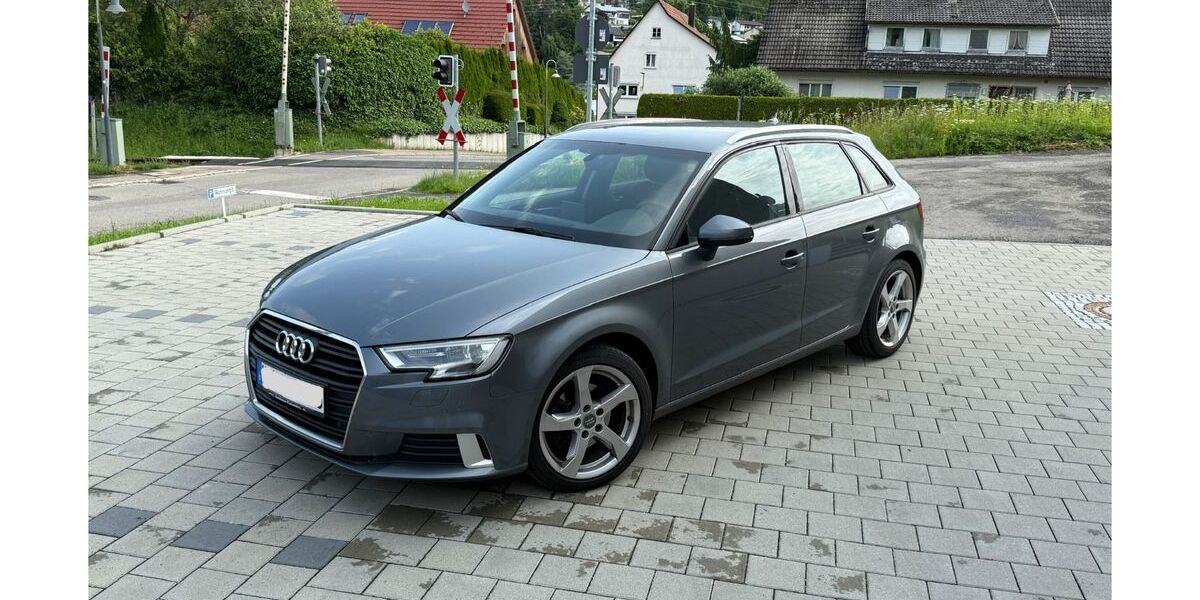 Audi A3 126.000 km 17.600 &euro; Jungingen 72417