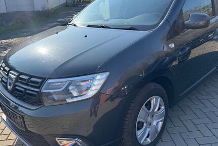 Dacia Logan 123.000 km 5.890 &euro; Fulda 36043
