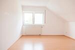 Dachgeschoßwohnung Staufenberg - 3 Zimmer, 96 m&sup2;, 950&euro; | Angebot:26395144