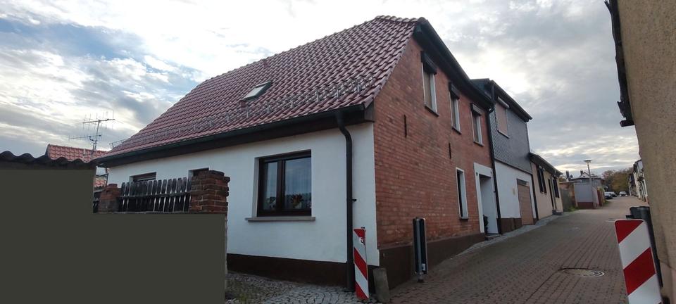 Mehrfamilienhaus, Wohnhaus Hettstedt - 10 Zimmer, 165 m&sup2;, 87.000&euro; | Angebot:27068197