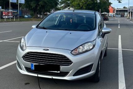 Ford Fiesta 126.000 km 4.990 &euro; Lübeck 23564