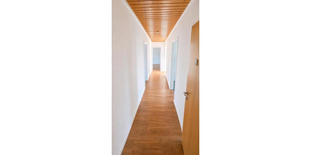 Etagenwohnung Porta Westfalica - 4 Zimmer, 100 m&sup2;, 850&euro; | Angebot:26610451