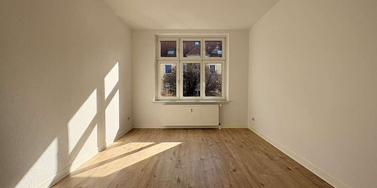 Etagenwohnung Magdeburg Leipziger Straße - 4 Zimmer, 102 m&sup2;, 900&euro; | Angebot:25616574