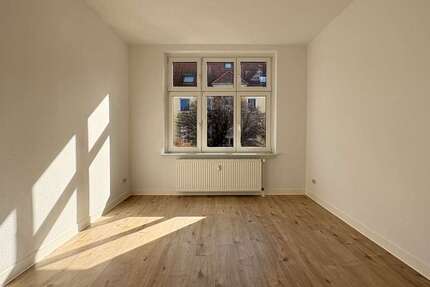 Wohnung Magdeburg Leipziger Straße - 4 Zimmer, 102 m&sup2;, 900&euro; | Angebot:25616574