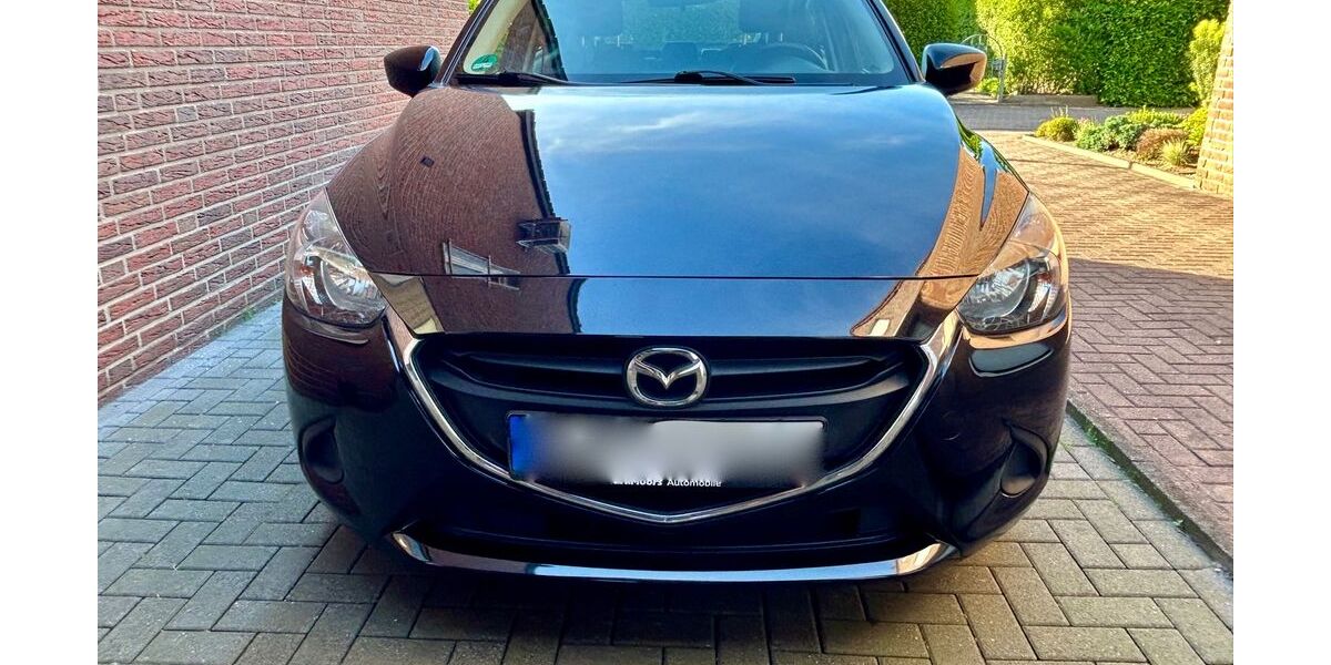 Mazda 2 103.000 km 8.199 &euro; Voerde 46562