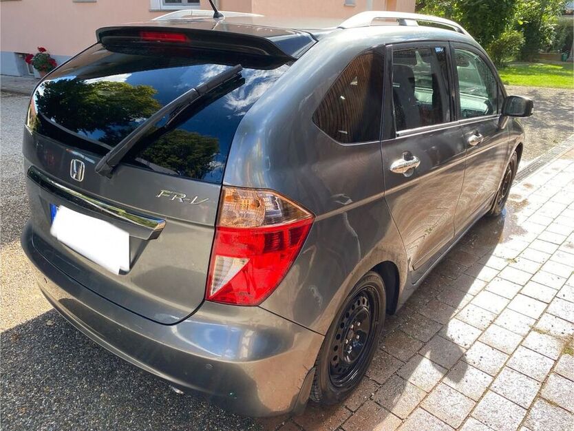 FR-V