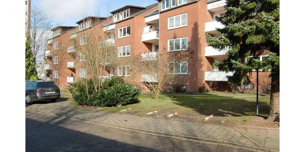 Einziehen und Wohlfühlen! 3 Zimmer- Wohnung mit Balkon, Einbauküche, Bad mit Wanne, Keller 3 zimmer