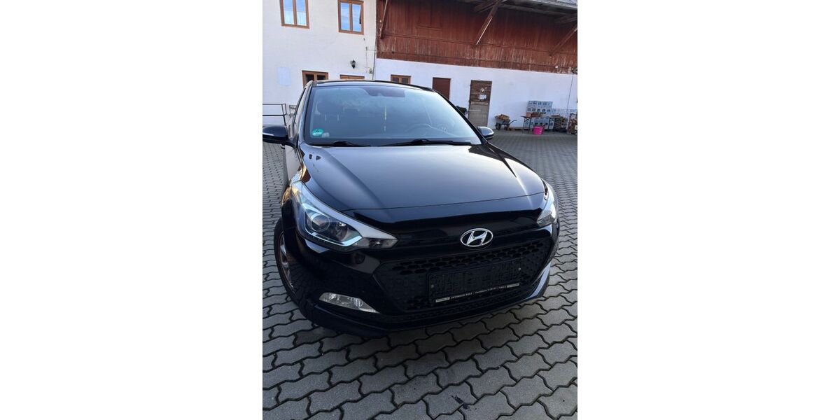 Hyundai i20 96.600 km 7.500 &euro; Oberbiberg 82041