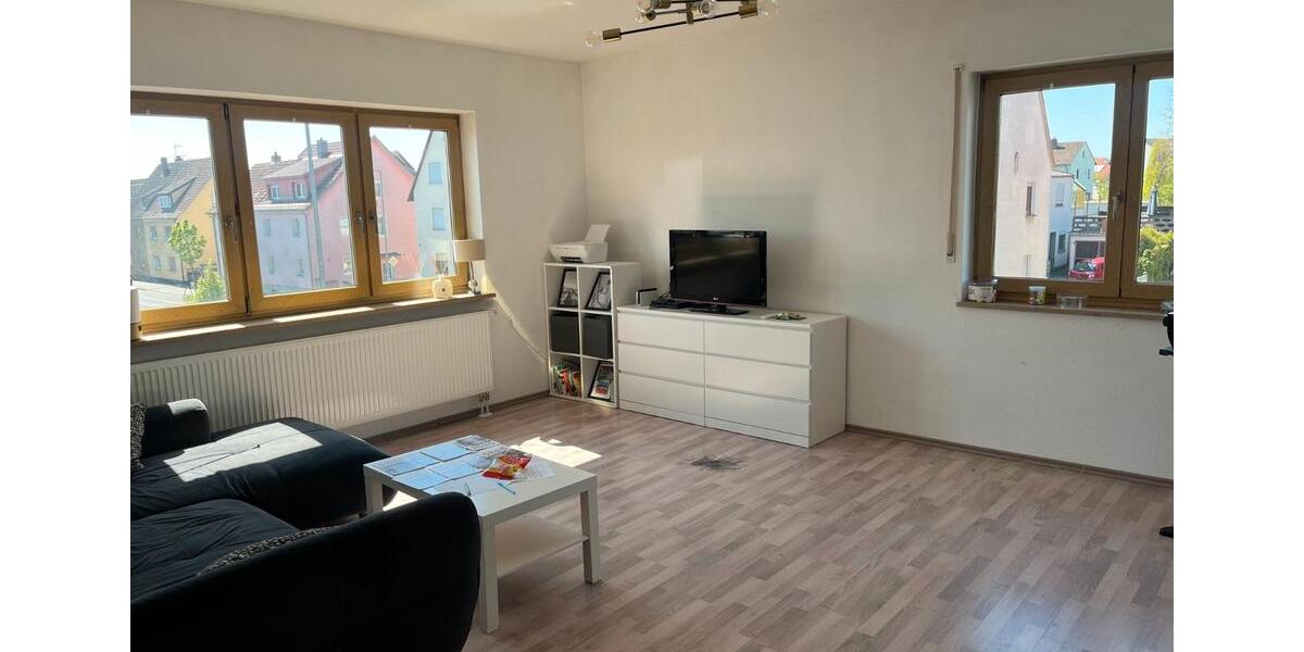 Etagenwohnung Bergrheinfeld - 3 Zimmer, 90 m&sup2;, 650&euro; | Angebot:26267670