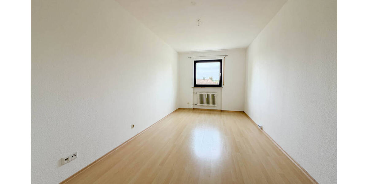 Etagenwohnung Coburg - 3 Zimmer, 93 m&sup2;, 205.000&euro; | Angebot:26358657