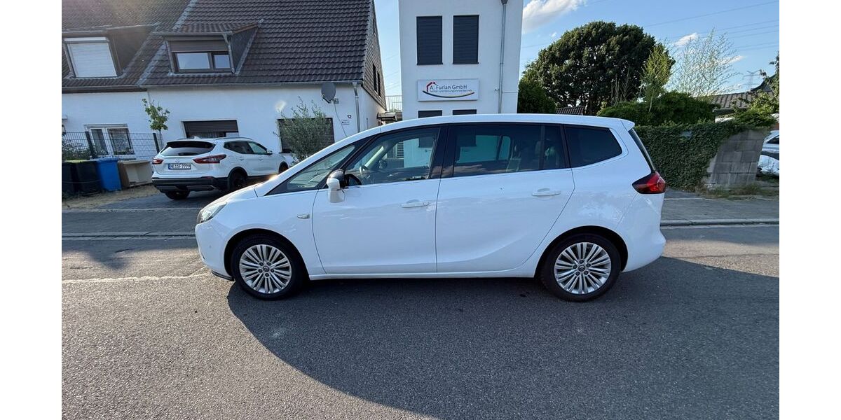 Opel Zafira Tourer 165.500 km 8.390 &euro; Düsseldorf 40470