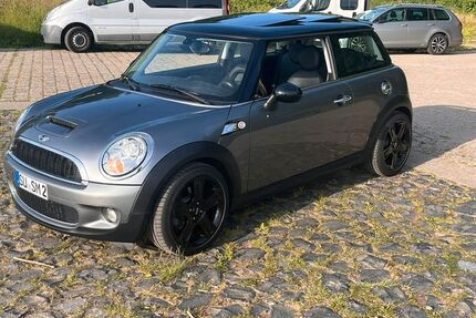 Mini Cooper S 123.289 km 7.499 &euro; Rheidt 53859
