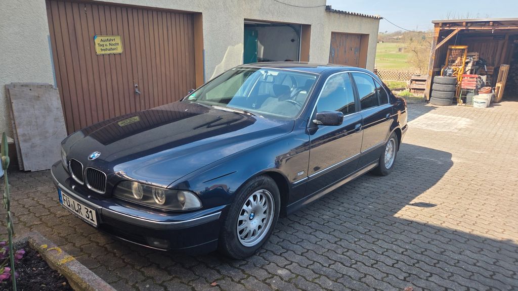 BMW 523 193.000 km 3.800 &euro; Veitsbronn 90587
