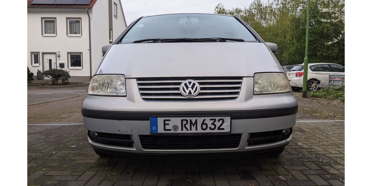 VW Sharan 331.000 km 750 € Essen 45329