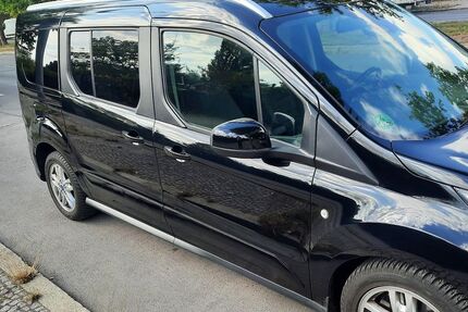 Ford Tourneo Connect 135.374 km 15.400 &euro; berlin 14050