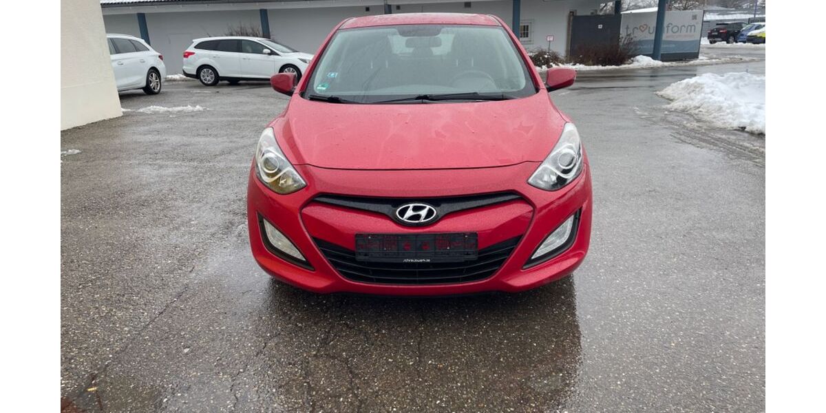Hyundai i30 140.500 km 5.350 &euro; Trossingen 78647