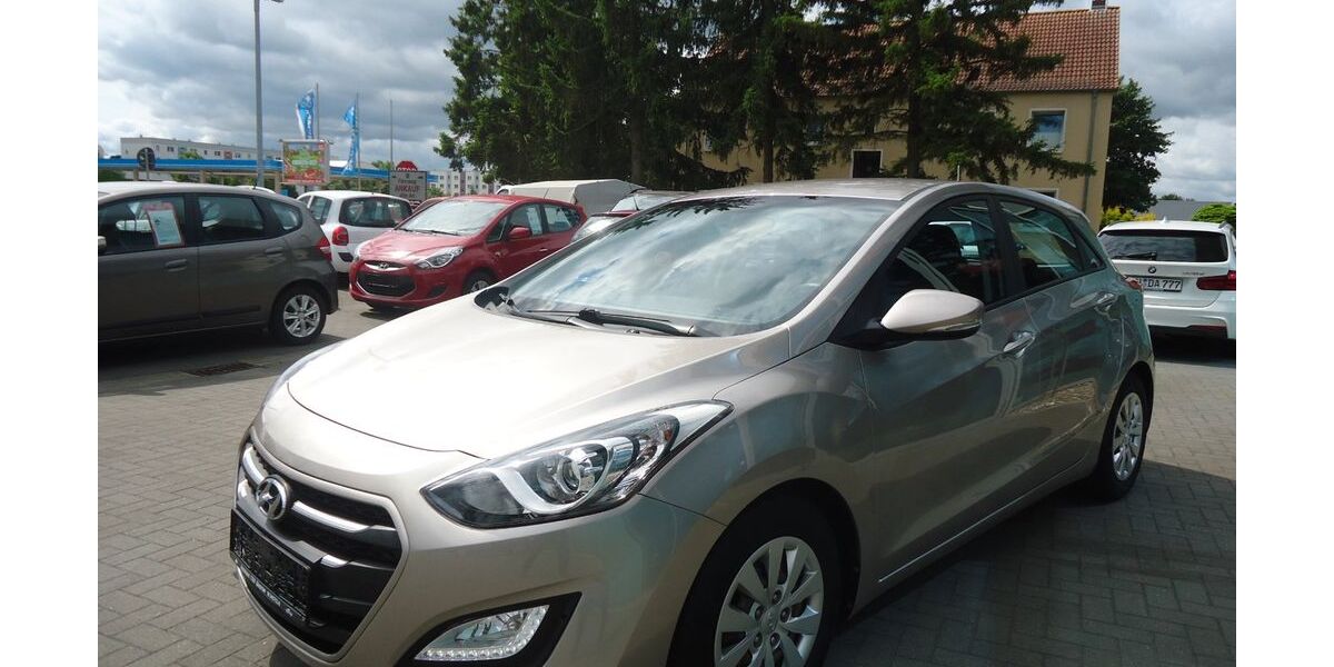 Hyundai i30 71.650 km 9.499 &euro; Güstrow 18273