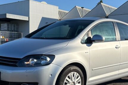 VW Golf 87.000 km 9.390 &euro; Frankfurt 60386