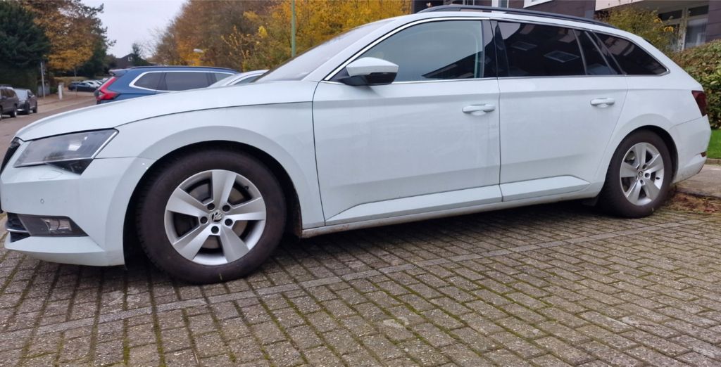 Skoda Superb 235.000 km 11.500 &euro; Essen 45277