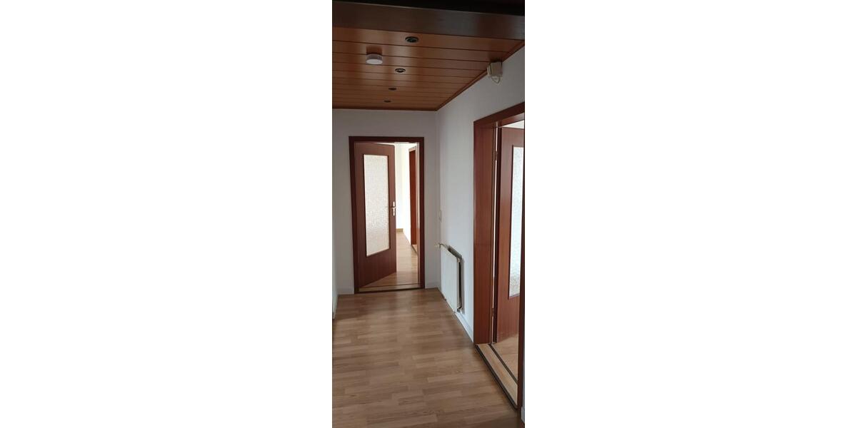 Etagenwohnung Ilmenau - 3 Zimmer, 83 m&sup2;, 720&euro; | Angebot:26286215