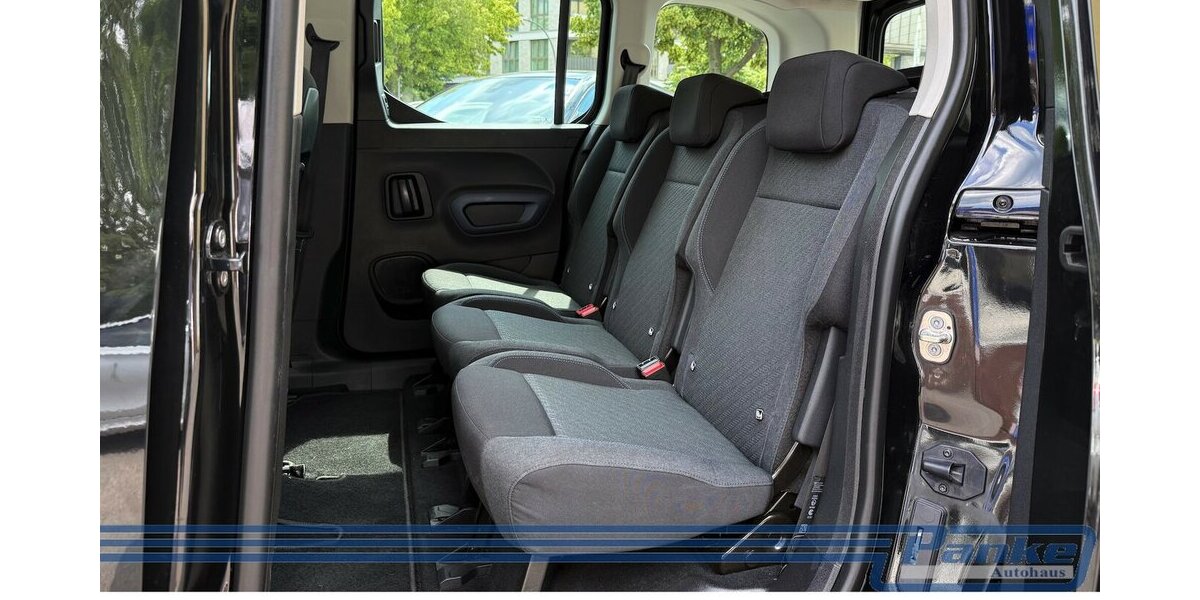 Peugeot Rifter Allure L1 EAT8 *Pano*TotW*PDC*Carpl*5Sitz 114.618 km 14.990 &euro; Berlin 13187