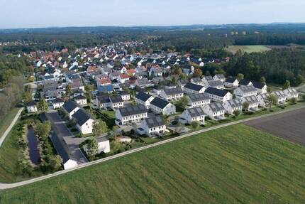 Haus Eckersmühlen Eckersmühlen - 5 Zimmer, 141 m&sup2;, 1.750&euro; | Angebot:24027110