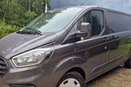 Ford Transit Custom 106.000 km 18.990 € Augsburg 86153