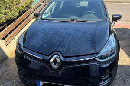 Renault Clio 76.000 km 8.500 &euro; Niedernhausen 65527