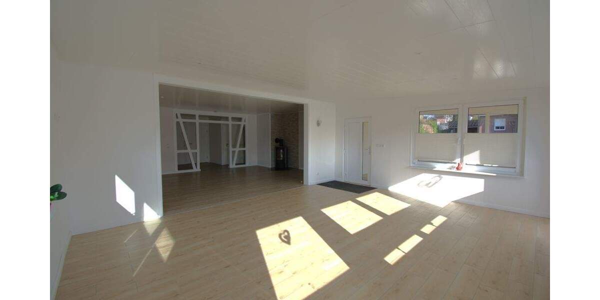 Einfamilienhaus Burg (Dithmarschen) - 7 Zimmer, 200 m&sup2;, 398.000&euro; | Angebot:25604778