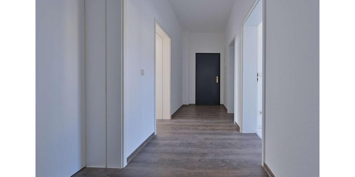 Etagenwohnung Hohenstein-Ernstthal Ernstthal - 3 Zimmer, 66 m&sup2;, 365&euro; | Angebot:26001485