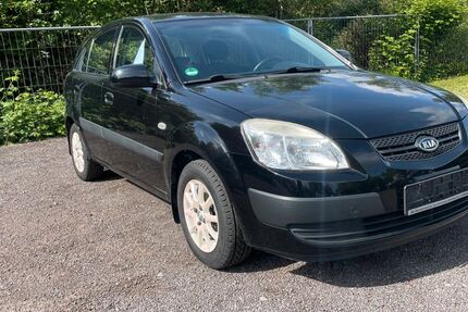 Kia Rio 204.000 km 2.200 &euro; Völklingen 66333