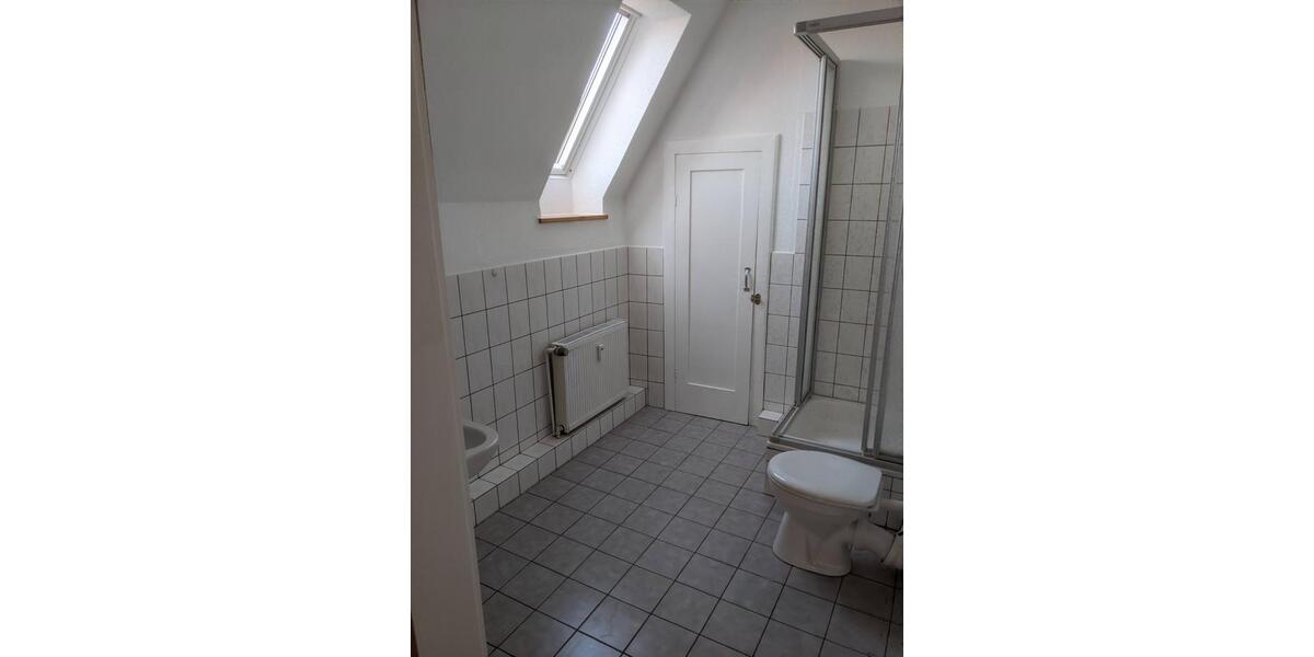 Dachgeschoßwohnung Hemmingen - 2 Zimmer, 49 m&sup2;, 425&euro; | Angebot:25588592