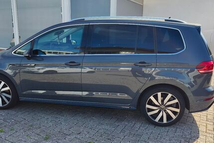 VW Touran 59.500 km 29.490 &euro; Eisenhüttenstadt 15890