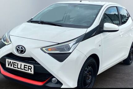 Toyota Aygo (X) 37.227 km 10.890 &euro; Leipzig 04178
