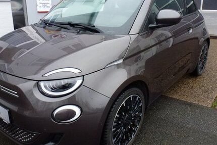 Fiat 500 21.091 km 15.950 &euro; Bad Oldesloe 23843