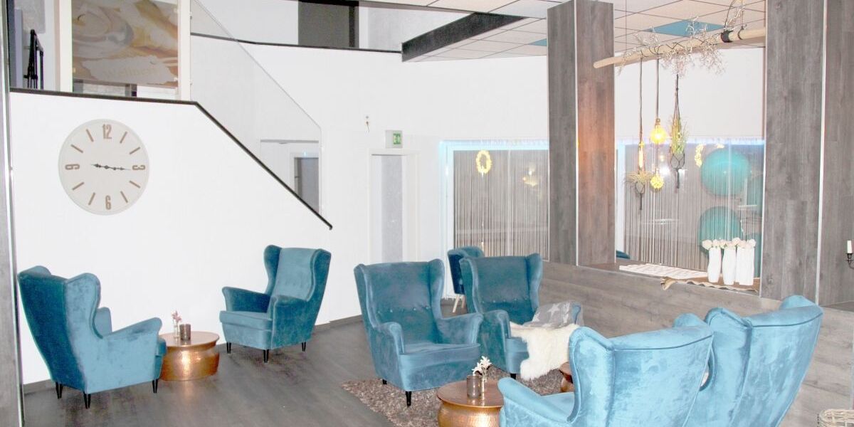 Vielseitig nutzbares Gewerbeanwesen mit großzügigem repräsentativem Wohnhaus zimmer