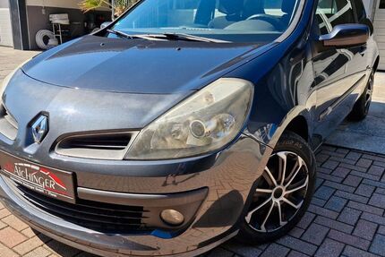 Renault Clio 120.341 km 1.999 &euro; Floß 92685