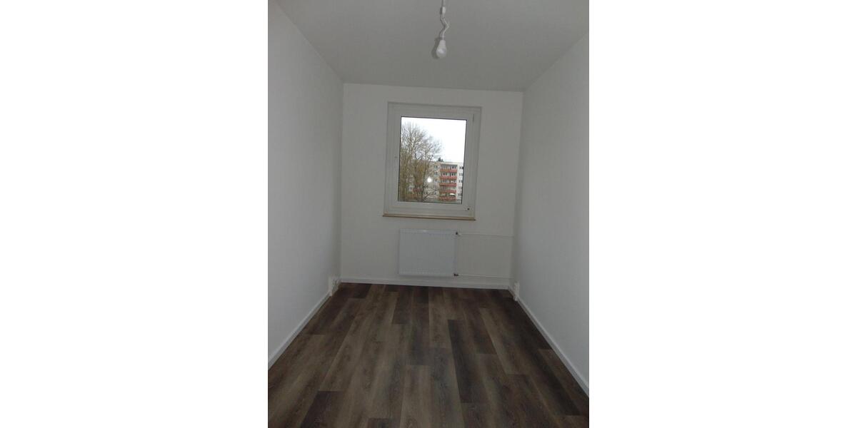 Etagenwohnung Stralsund Knieper - 3 Zimmer, 60 m&sup2;, 330&euro; | Angebot:26147685