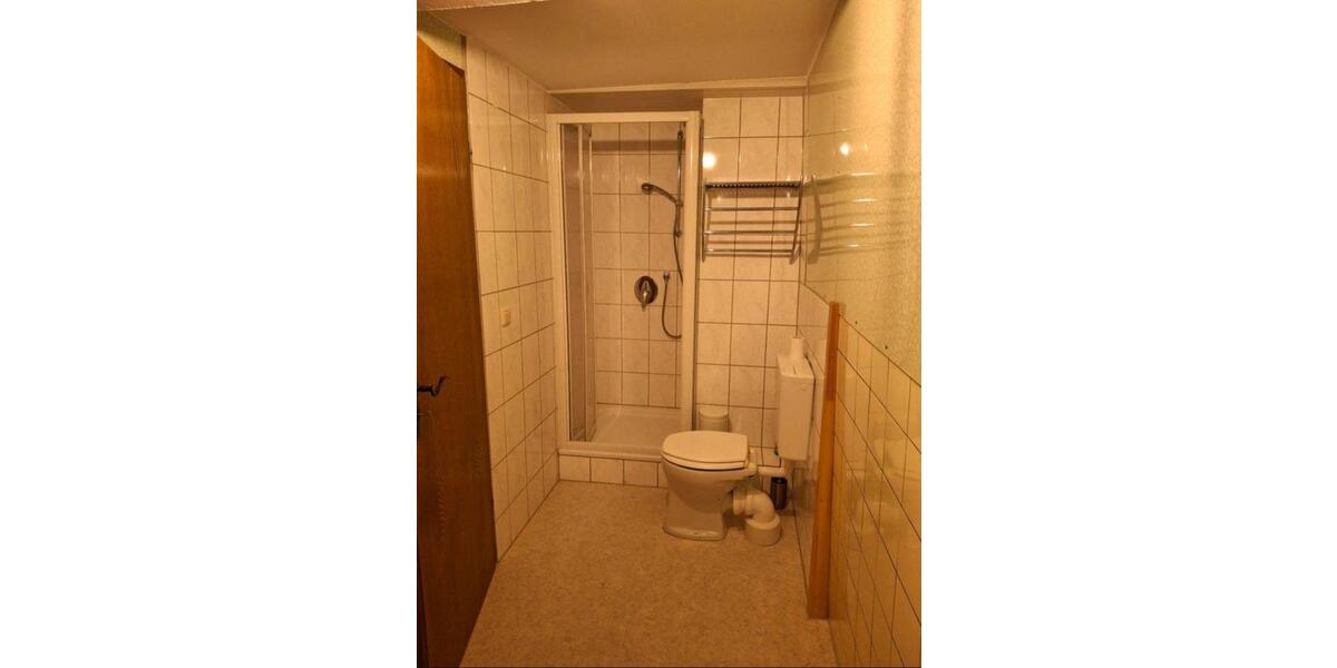 Einfamilienhaus Gemünden - 8 Zimmer, 180 m&sup2;, 1.450&euro; | Angebot:25408921