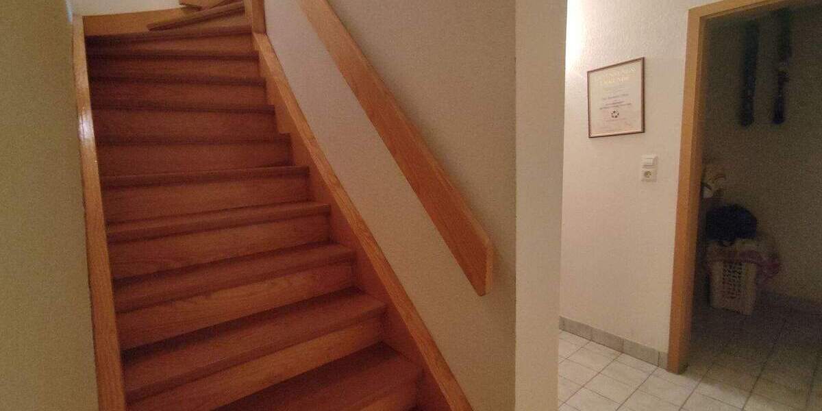 Mehrfamilienhaus, Wohnhaus Bitterfeld-Wolfen Bobbau - 8 Zimmer, 197 m&sup2;, 250.000&euro; | Angebot:25822452