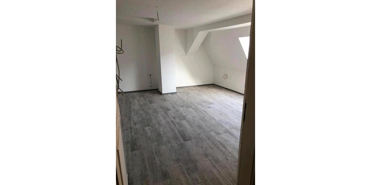Dachgeschoßwohnung Albstadt - 2 Zimmer, 55 m&sup2;, 500&euro; | Angebot:26253111