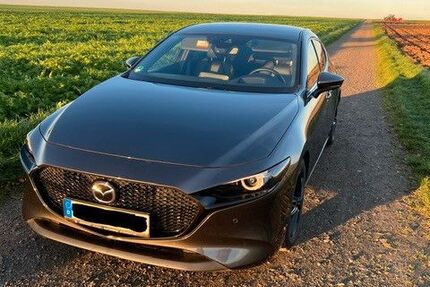 Mazda 3 62.000 km 16.000 &euro; Brechen 65611